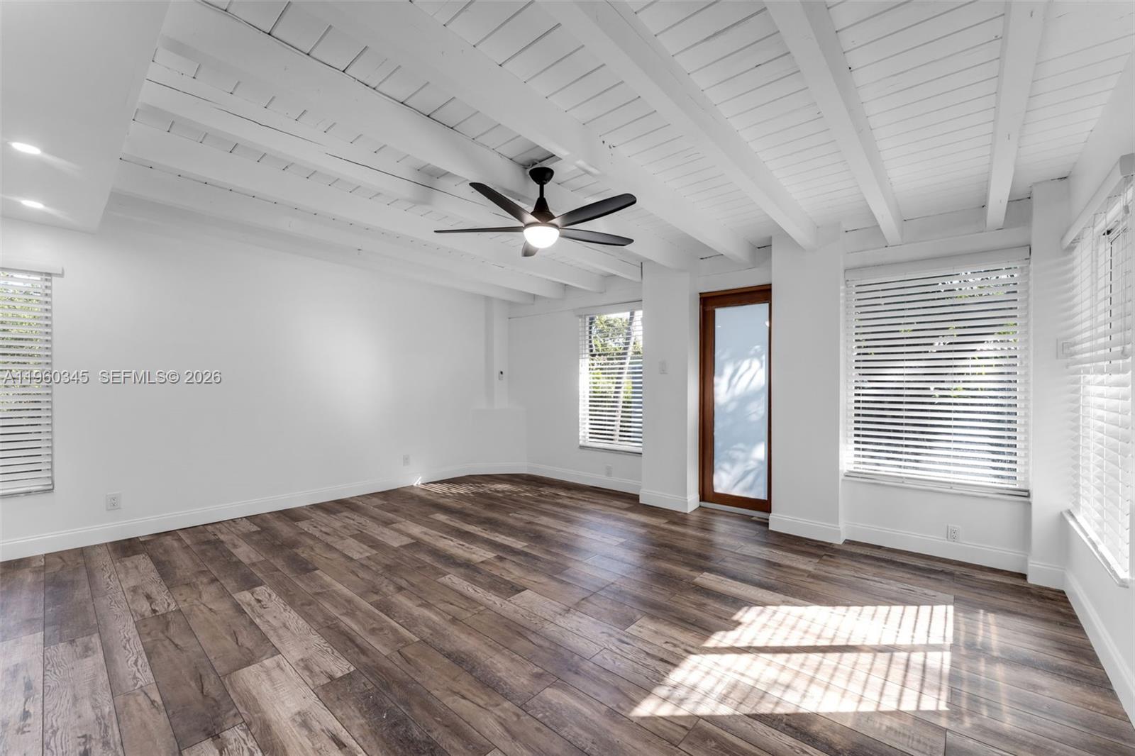 3965 Southwest 60th Court Miami, FL 33155 - Photo 15 of 39