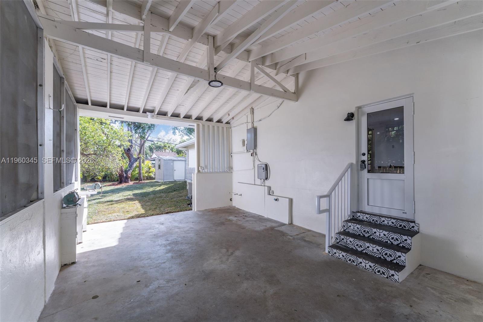 3965 Southwest 60th Court Miami, FL 33155 - Photo 23 of 39