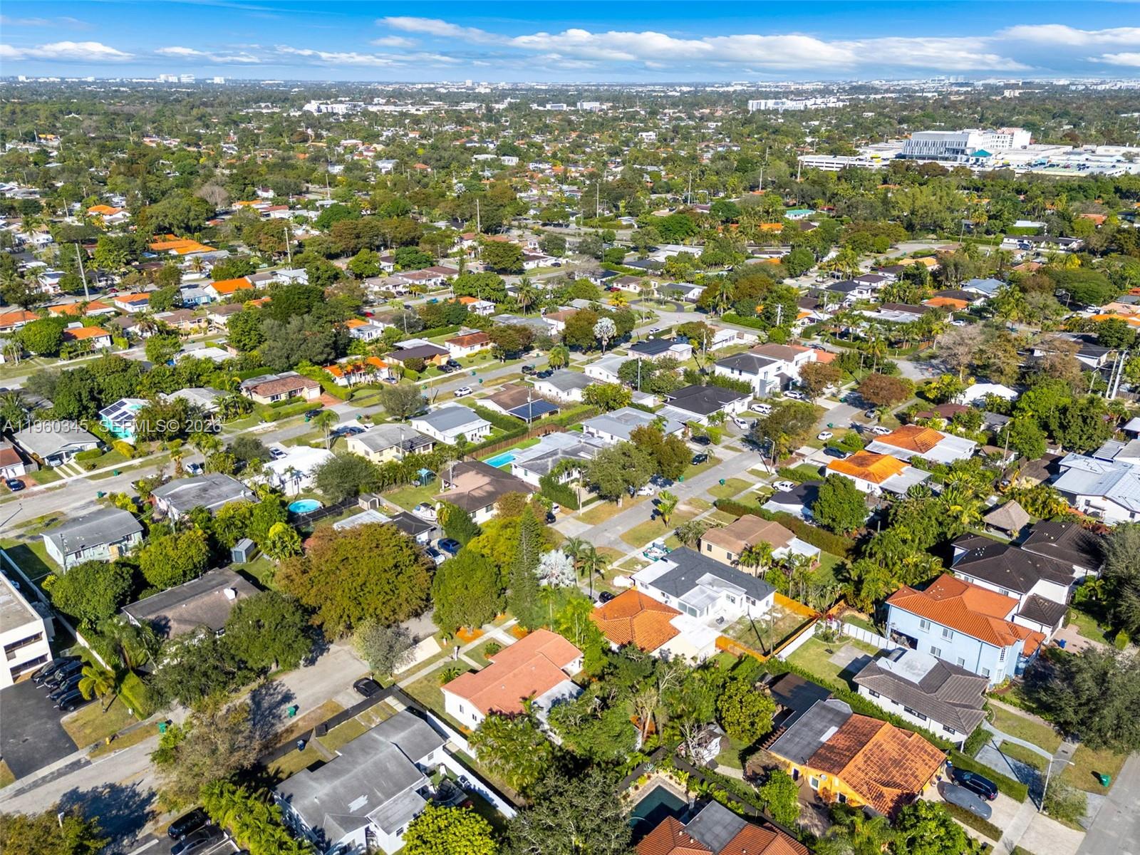 3965 Southwest 60th Court Miami, FL 33155 - Photo 30 of 39