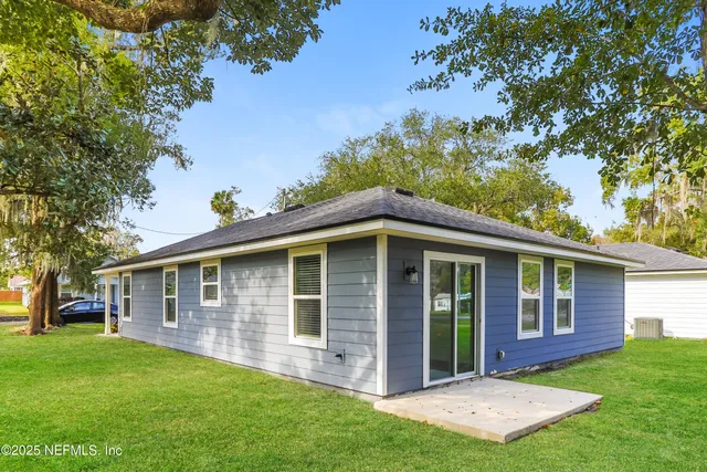 $1,710 | 416 Palm Street, Green Cove Springs, FL 32043