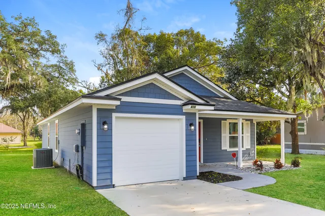 $1,710 | 416 Palm Street, Green Cove Springs, FL 32043