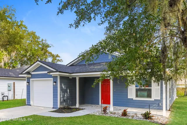 $1,710 | 416 Palm Street, Green Cove Springs, FL 32043