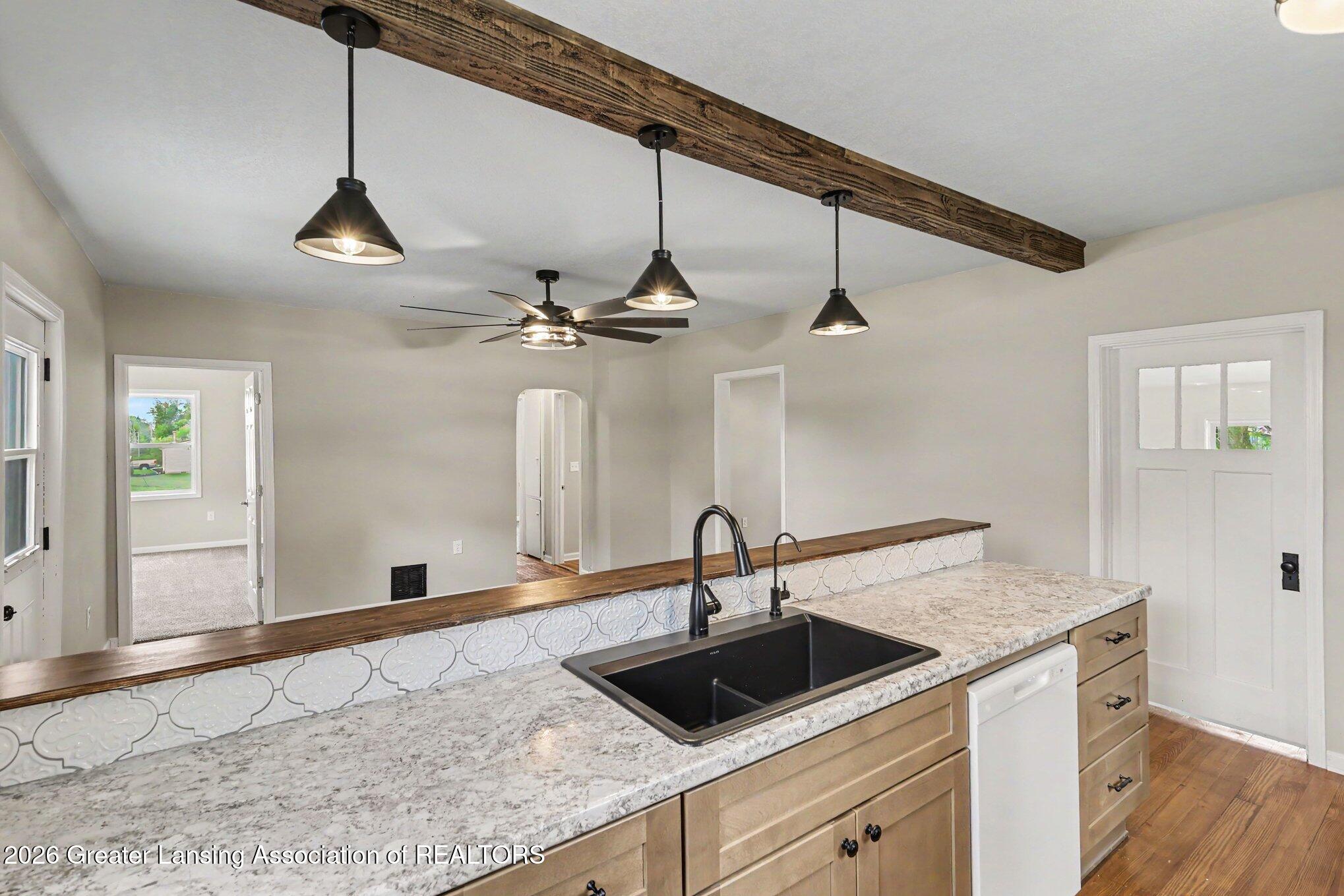 837 North Aurelius Road Mason, MI 48854 - Photo 8 of 26 008_file_9365