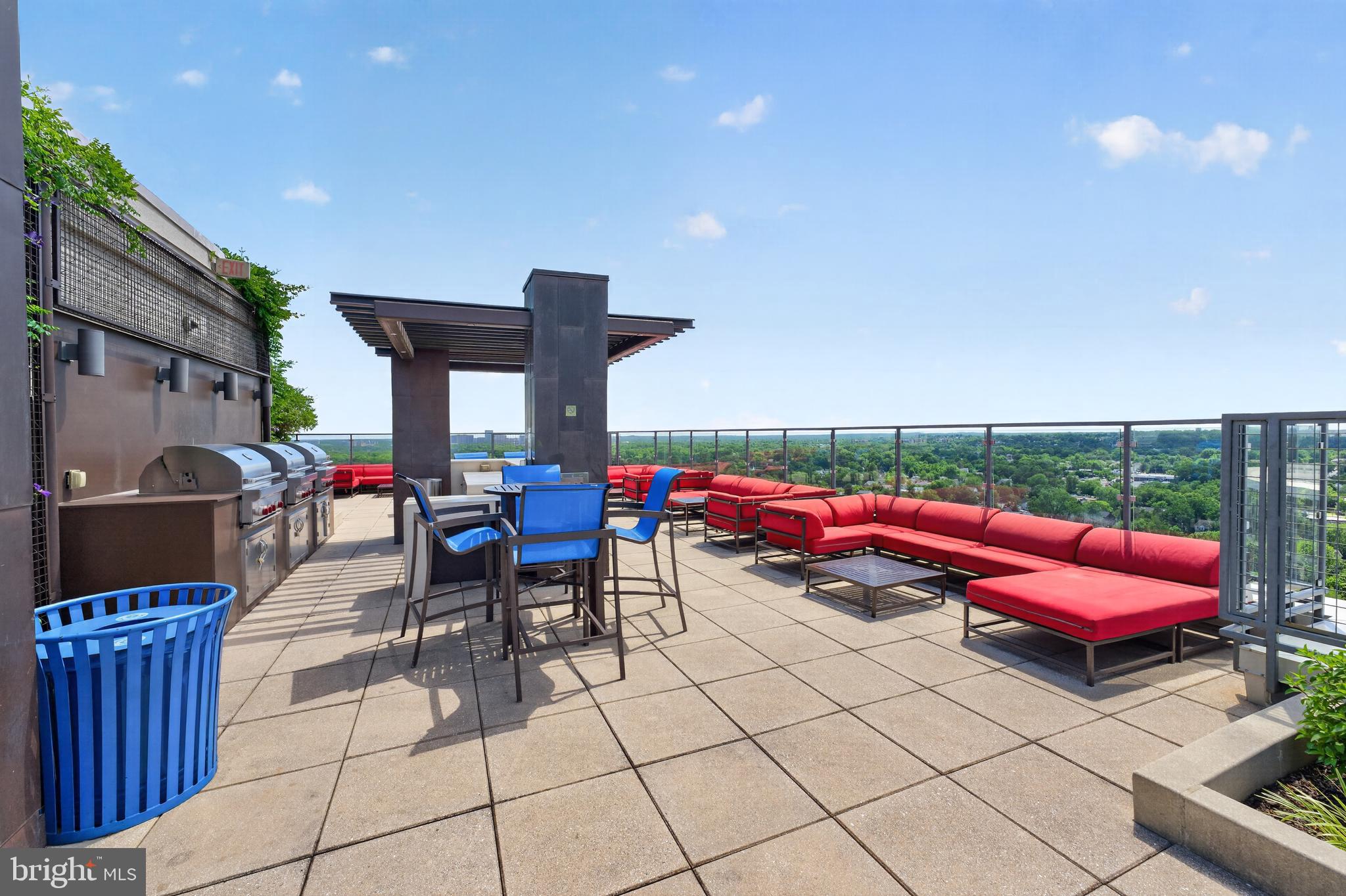 851 North Glebe Road, Unit 1301 Arlington, VA 22203 - Photo 51 of 84 Rooftop Patio - Community Space with a WOW Factor!