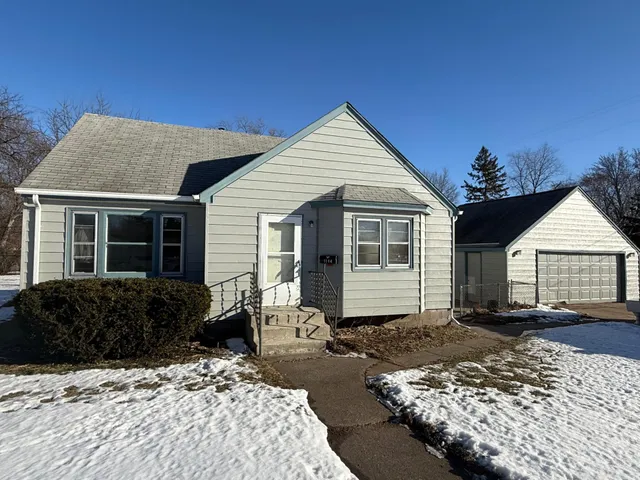 $339,900 | 1144 Marshall Avenue, St. Paul Park, MN 55071