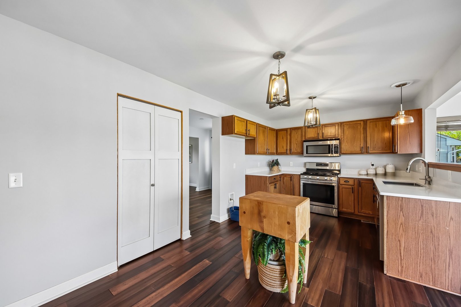 1407 Autumn Ridge Road Sandwich, IL 60548 - Photo 9 of 49