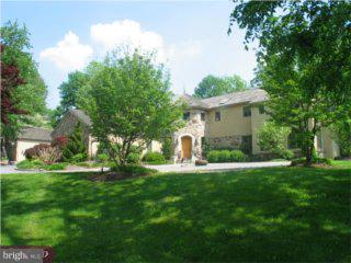 887 Roscommon Road Bryn Mawr, PA 19010 - Photo 1 of 6
