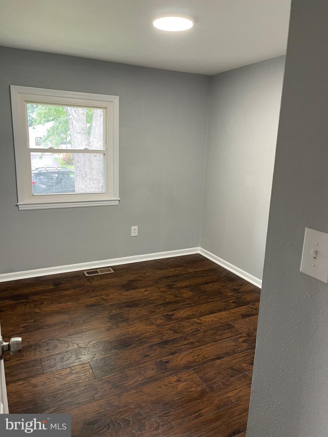 610 West Nettle Tree Road Sterling, VA 20164 - Photo 15 of 37 BEDROOM