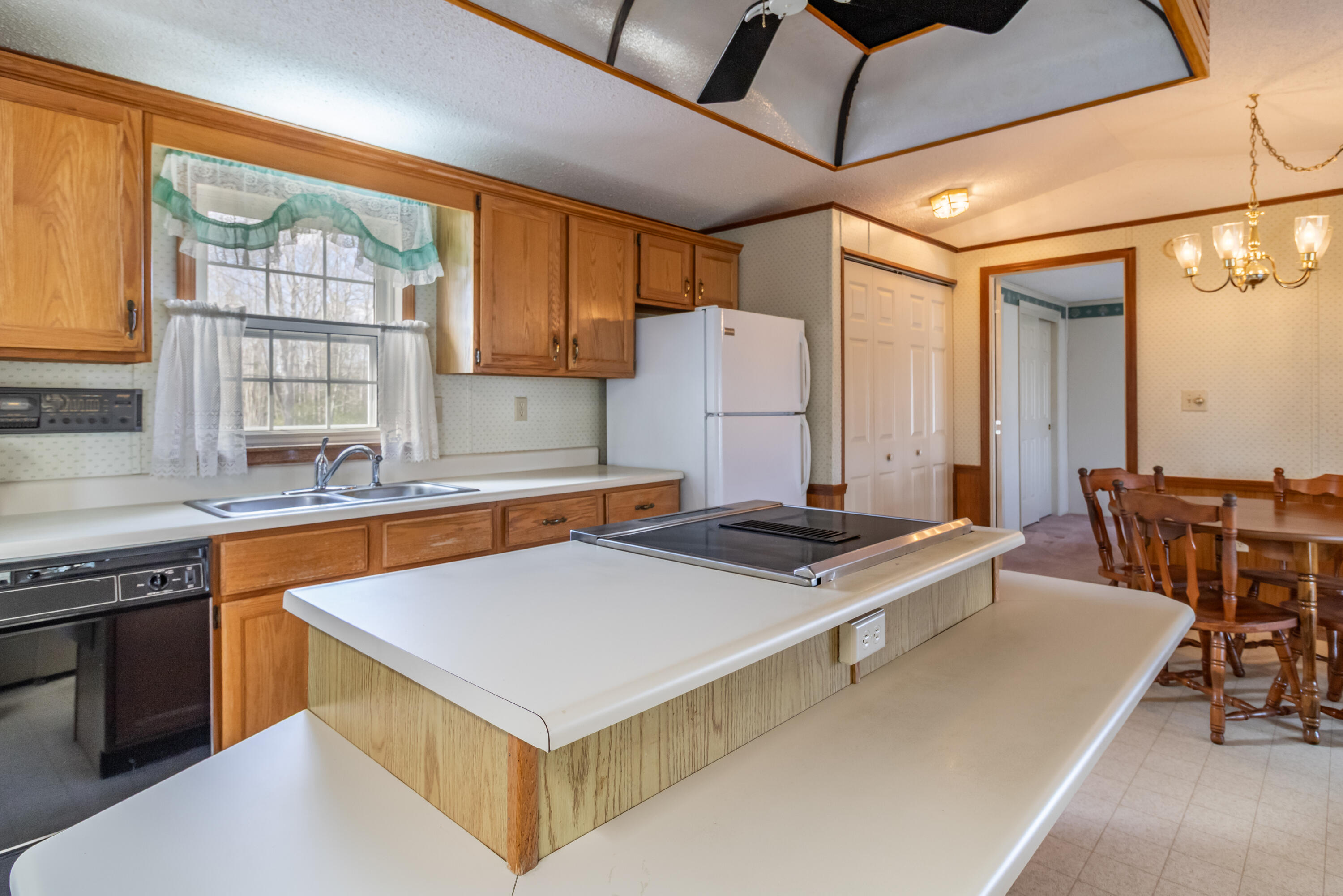 881 Toddy Pond Road Surry, ME 04684 - Photo 40 of 76 40-DG Toddy Pond Road 42325 Interiors-3
