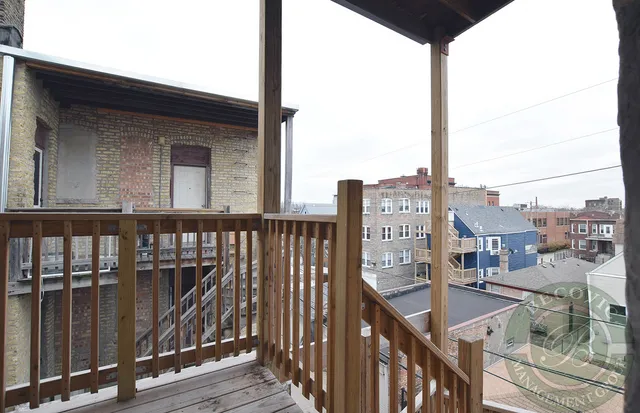 $1,900 | 3635 West Dickens Avenue, Unit 3B, Chicago, IL 60647