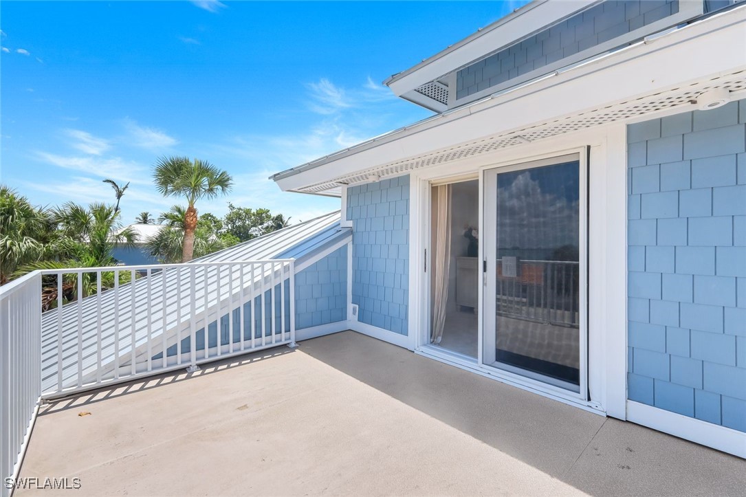 513 Lighthouse Way Sanibel, FL 33957 - Photo 25 of 44 a view of balcony