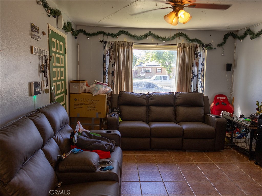 1680 Juneau Court Merced, CA 95348 - Photo 2 of 8