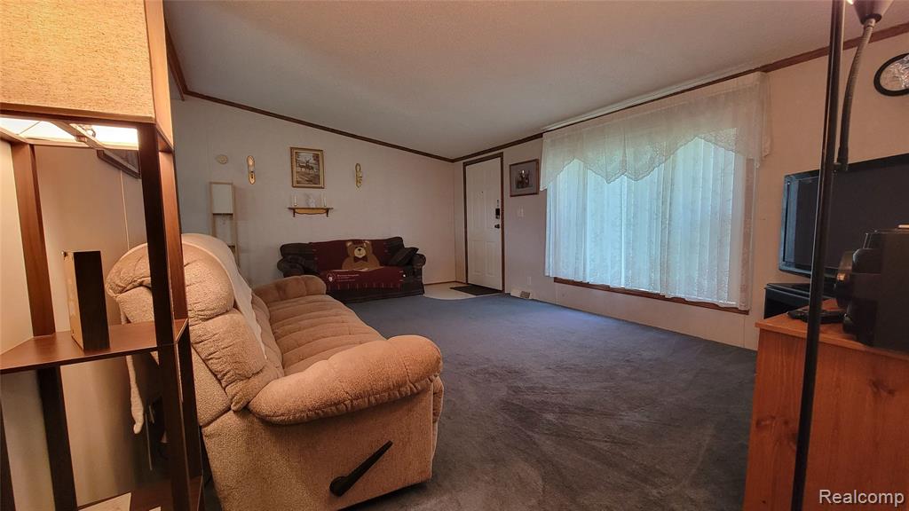 4349 Bay Road Gladwin, MI 48624 - Photo 7 of 26