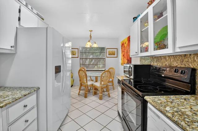 $74,000 | 7 Southport Lane, Unit B, Boynton Beach, FL 33436