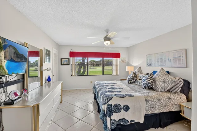 $74,000 | 7 Southport Lane, Unit B, Boynton Beach, FL 33436
