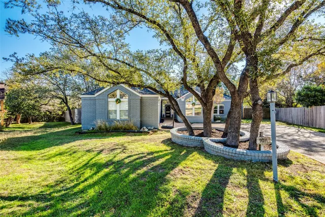 $4,500 | 106 Rupen Court, Lakeway, TX 78734