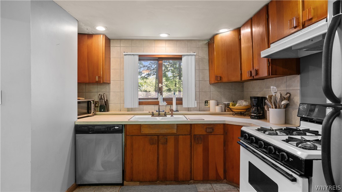 7075 South Abbott Road Boston, NY 14075 - Photo 18 of 50