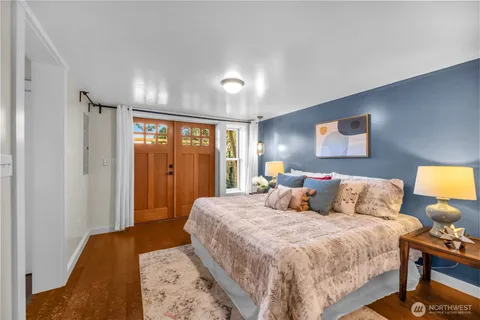 $1,050,000 | 3206 22nd Avenue West, Seattle, WA 98199