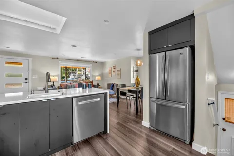 $1,050,000 | 3206 22nd Avenue West, Seattle, WA 98199