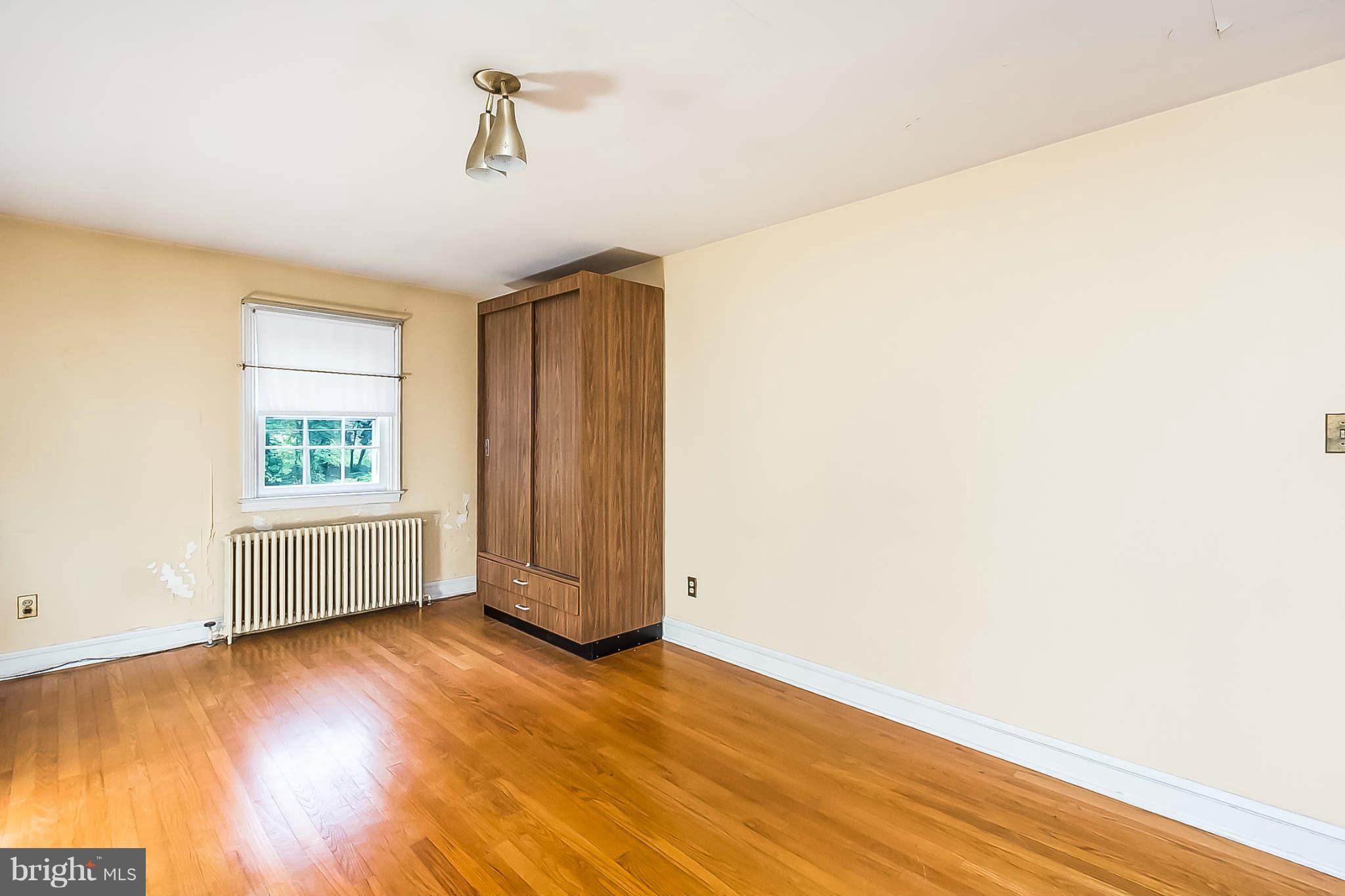 1009 Elm Ridge Avenue Baltimore, MD 21229 - Photo 14 of 30 Bedroom
