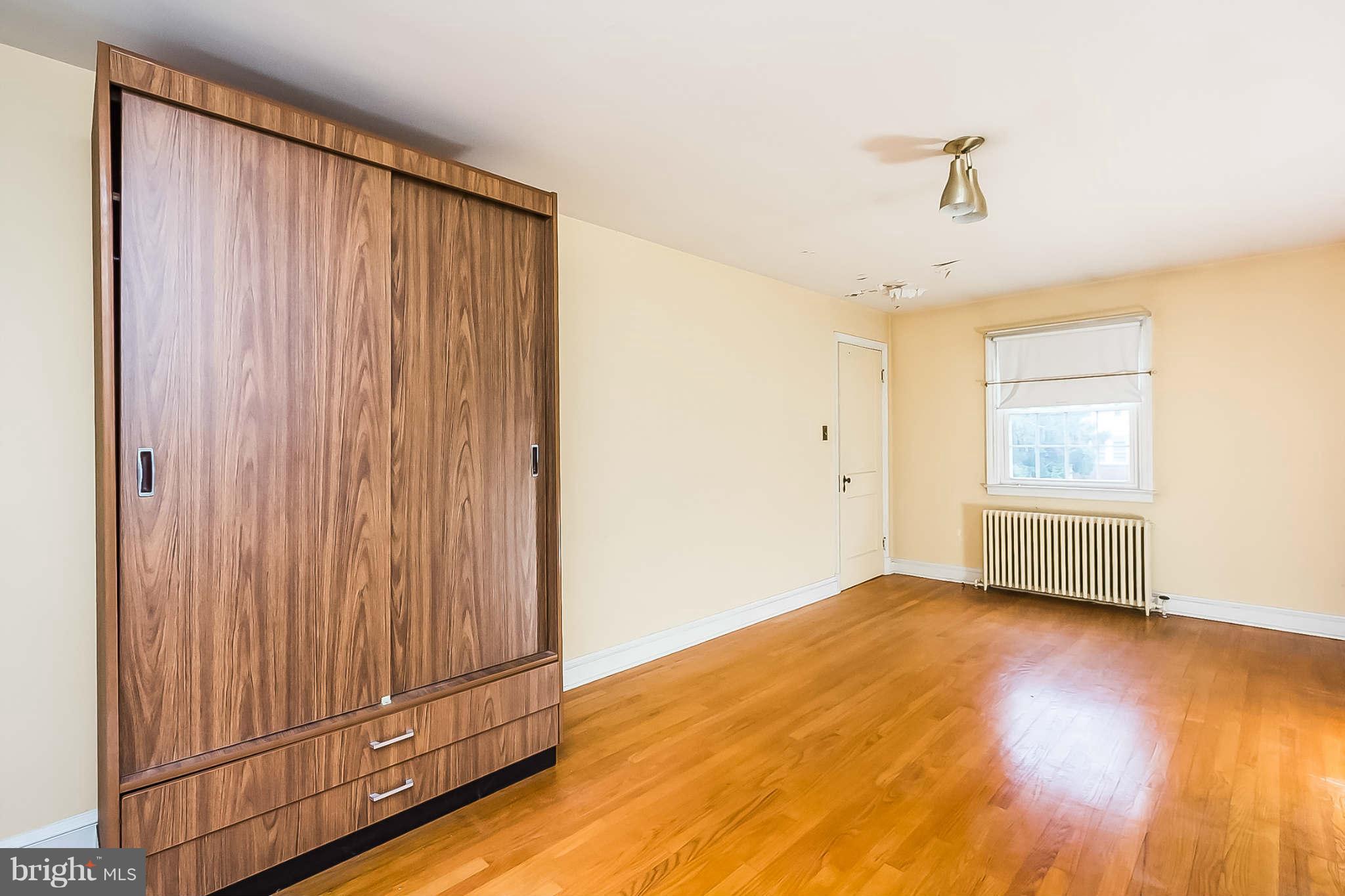 1009 Elm Ridge Avenue Baltimore, MD 21229 - Photo 15 of 30 Bedroom