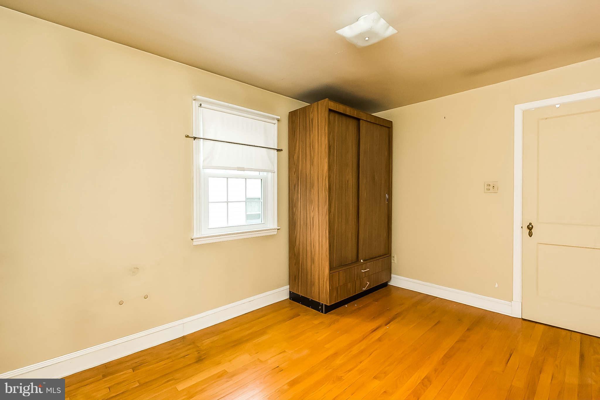 1009 Elm Ridge Avenue Baltimore, MD 21229 - Photo 19 of 30 Bedroom