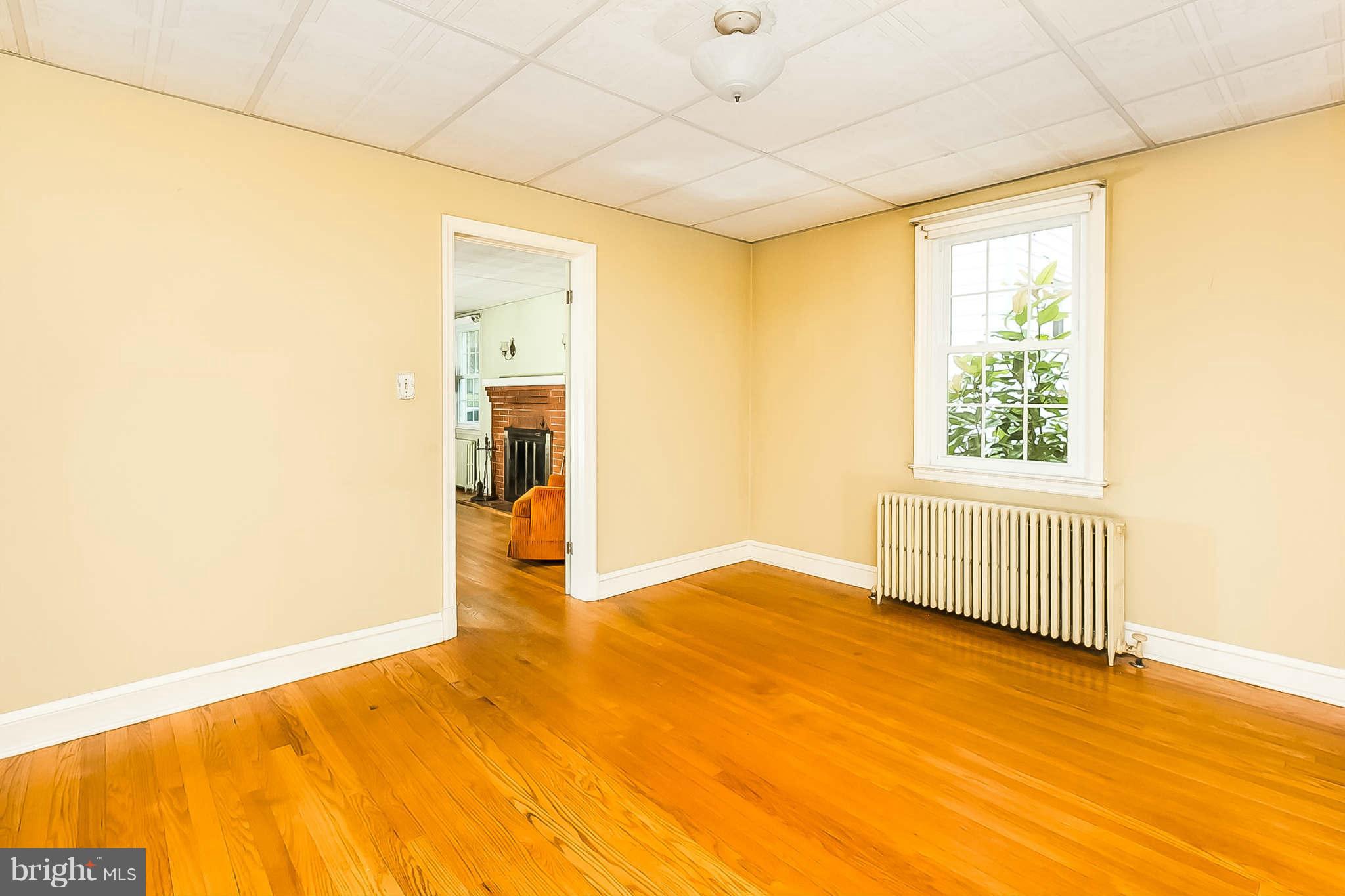 1009 Elm Ridge Avenue Baltimore, MD 21229 - Photo 5 of 30 Bedroom (Master)