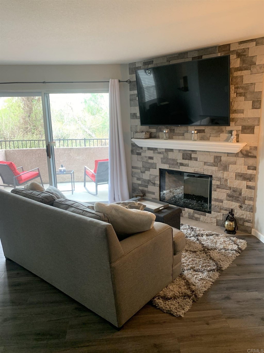 5094 Via Manos, Unit A Oceanside, CA 92057 - Photo 2 of 11