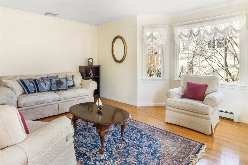 5 Hunter Circle Milford, MA 01757 - Photo 13 of 40