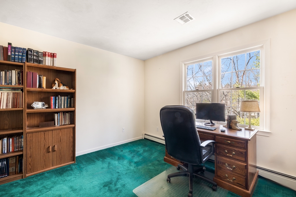 5 Hunter Circle Milford, MA 01757 - Photo 18 of 40