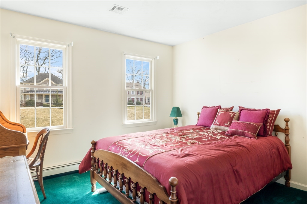 5 Hunter Circle Milford, MA 01757 - Photo 22 of 40