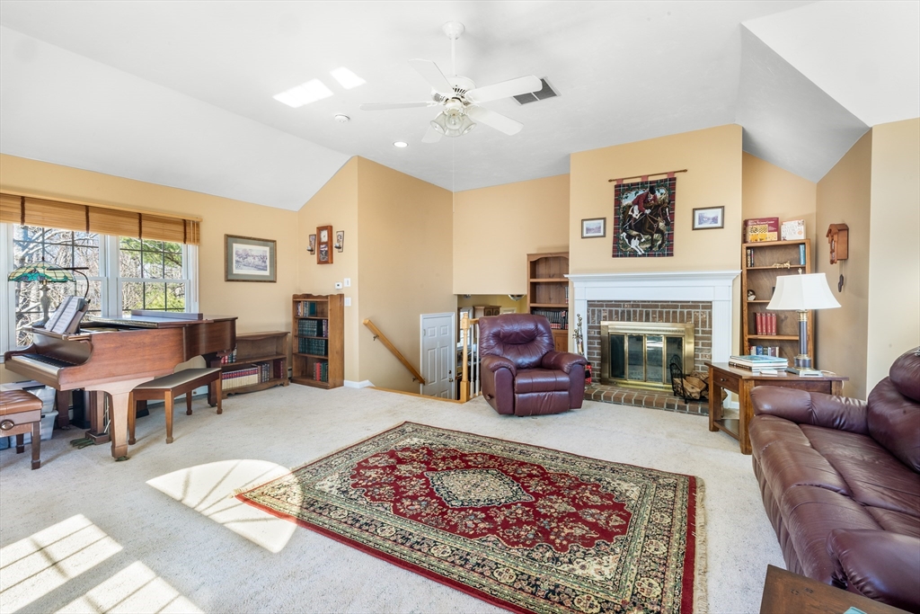 5 Hunter Circle Milford, MA 01757 - Photo 36 of 40