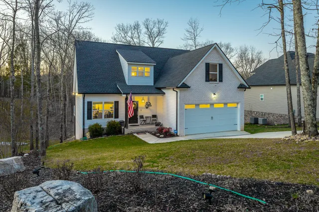 $450,000 | 7273 Ron Drive, Ooltewah, TN 37363