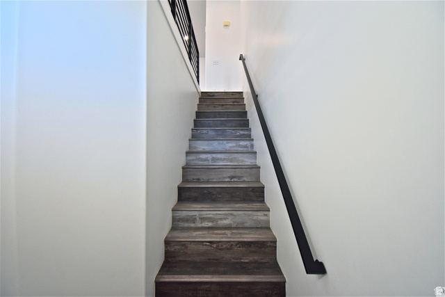 2480 West 450 South, Unit 2 Springville, UT 84663 - Photo 2 of 19 View of stairs from front entrance