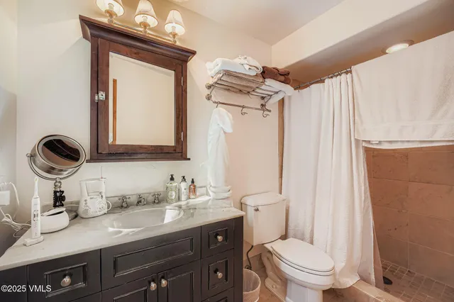 $799,000 | 2772 Kinnickinnick Road, Unit C, Vail, CO 81657