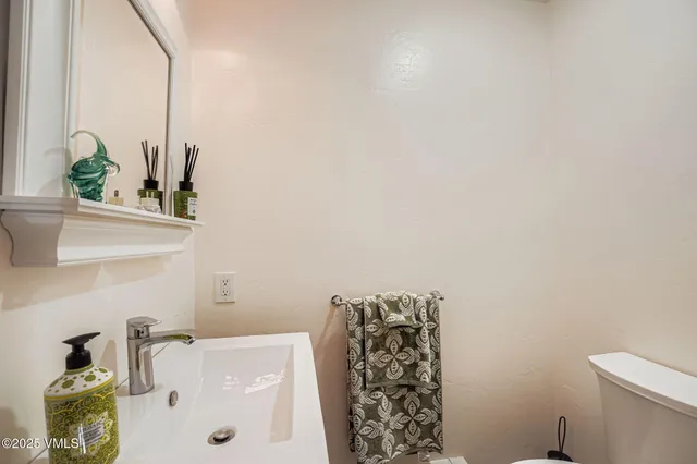 $799,000 | 2772 Kinnickinnick Road, Unit C, Vail, CO 81657