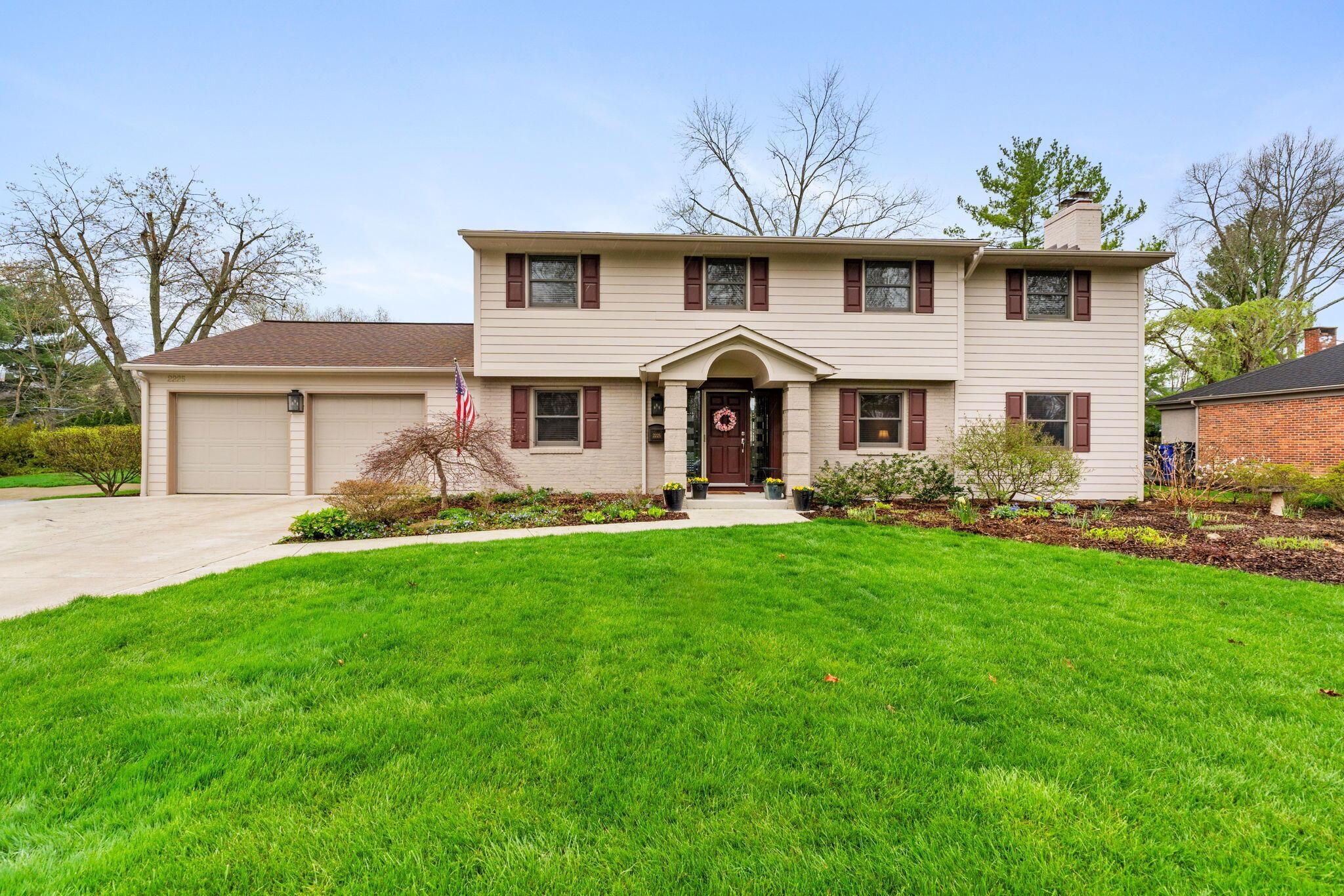 2225 Sheringham Road Columbus, OH 43220 - Photo 2 of 84 2225 Sheringham Rd (Exterior)-4