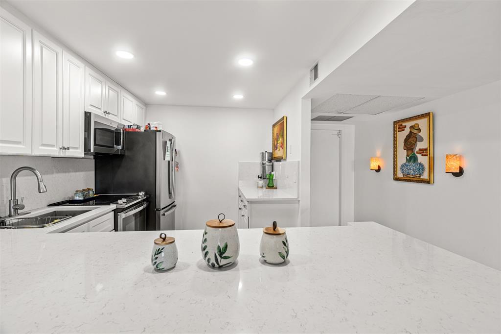 3080 North Course Drive, Unit 304 Pompano Beach, FL 33069 - Photo 16 of 42