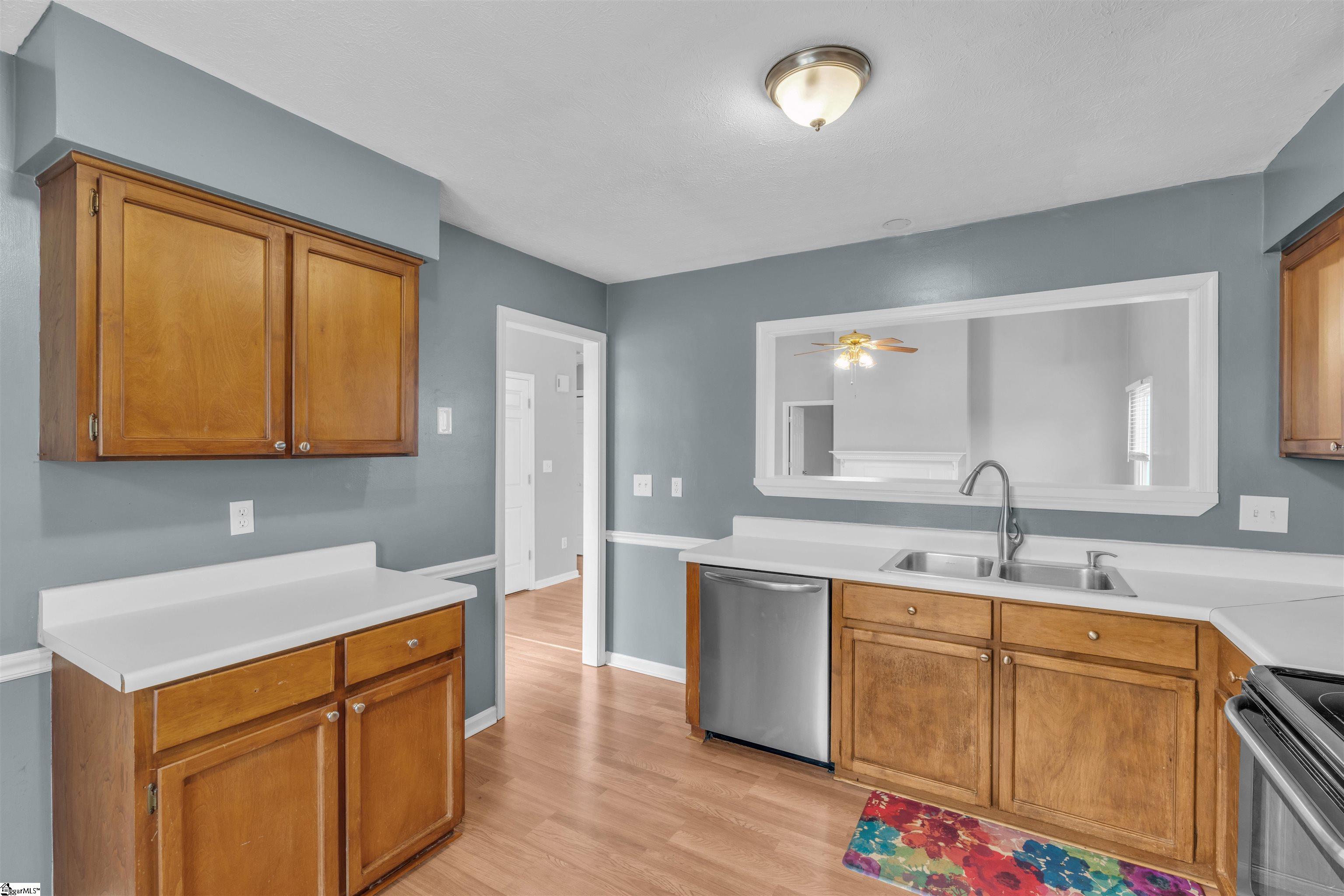 408 Laurel Tree Lane Simpsonville, SC 29681 - Photo 8 of 32