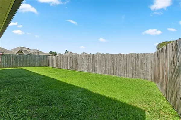 $2,399 | 69332 Taverny Court, Madisonville, LA 70447