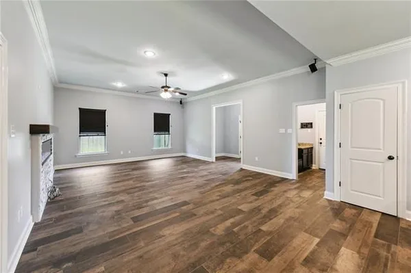 $2,399 | 69332 Taverny Court, Madisonville, LA 70447