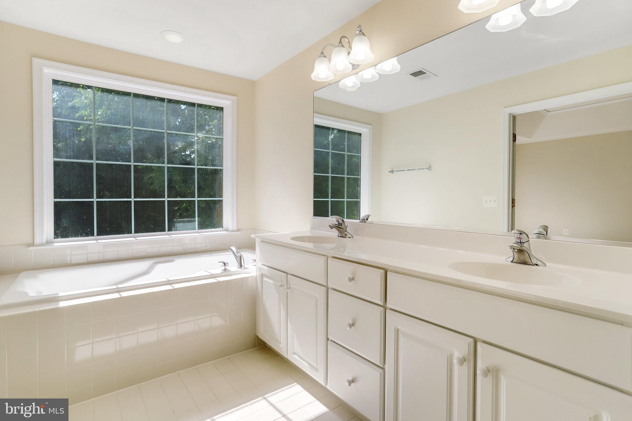 9291 Laurel Ridge Crossing Road Lorton, VA 22079 - Photo 46 of 78 Gallery Image 46