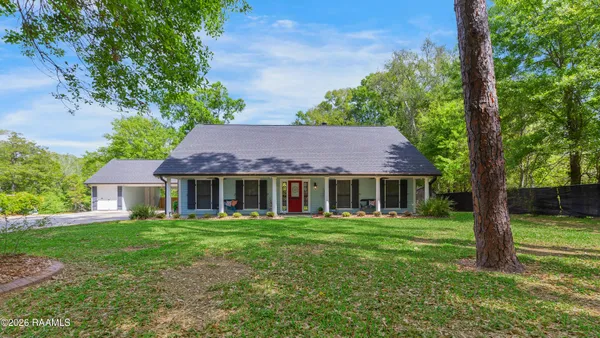 $359,900 | 110 Sandalwood Drive, New Iberia, LA 70563