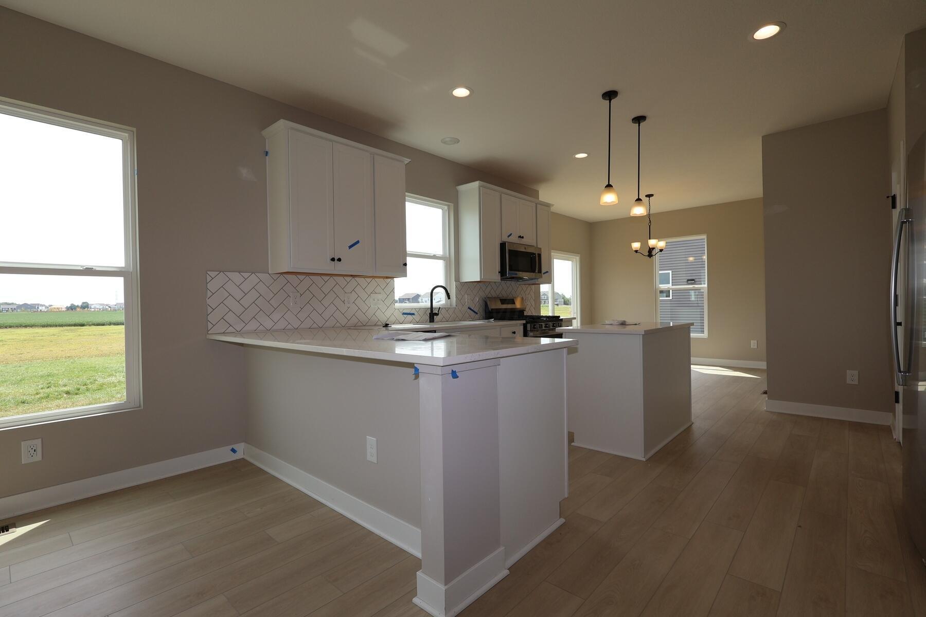 1635 Marie Way Delaware, OH 43015 - Photo 4 of 18 Kitchen