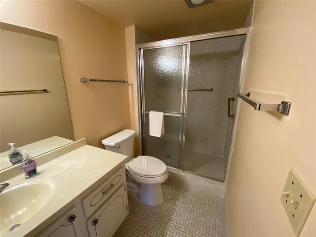 $145,000 | 4101 Oakridge V, Unit 4101, Deerfield Beach, FL 33442