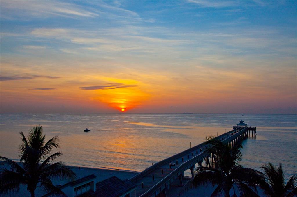 4101 Oakridge V, Unit 4101 Deerfield Beach, FL 33442 - Photo 42 of 42 a view of an ocean and beach