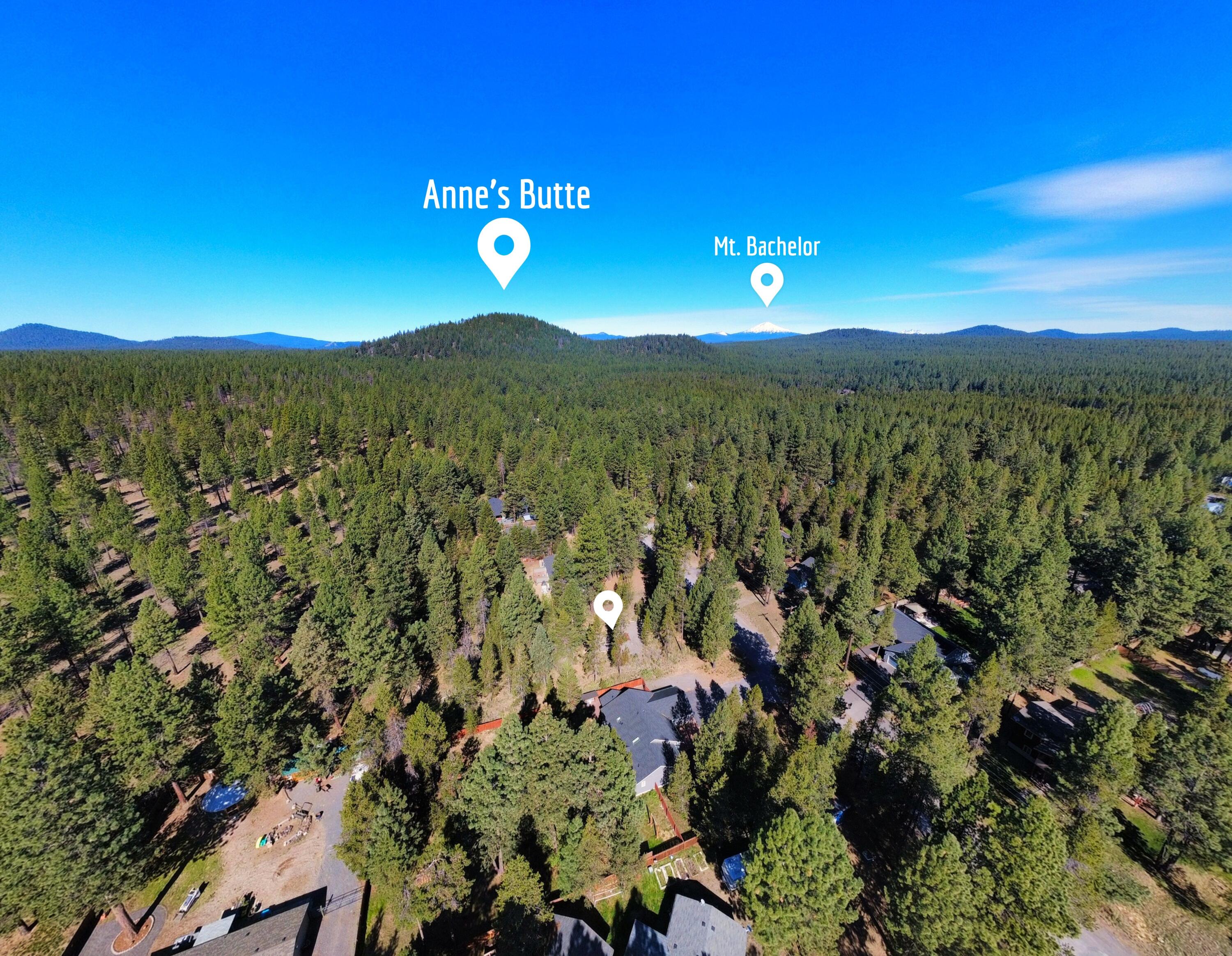 16999 Jacinto Road Bend, OR 97707 - Photo 32 of 38 a view of a city