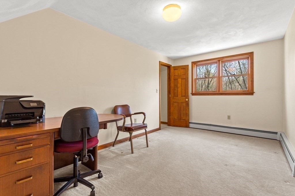 136 Leslie Road Rowley, MA 01969 - Photo 20 of 28 a workspace with furniture and a window