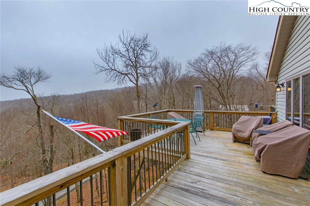 122 Tamarack Road Beech Mountain, NC 28604 - Photo 34 of 49 Gallery Image 34