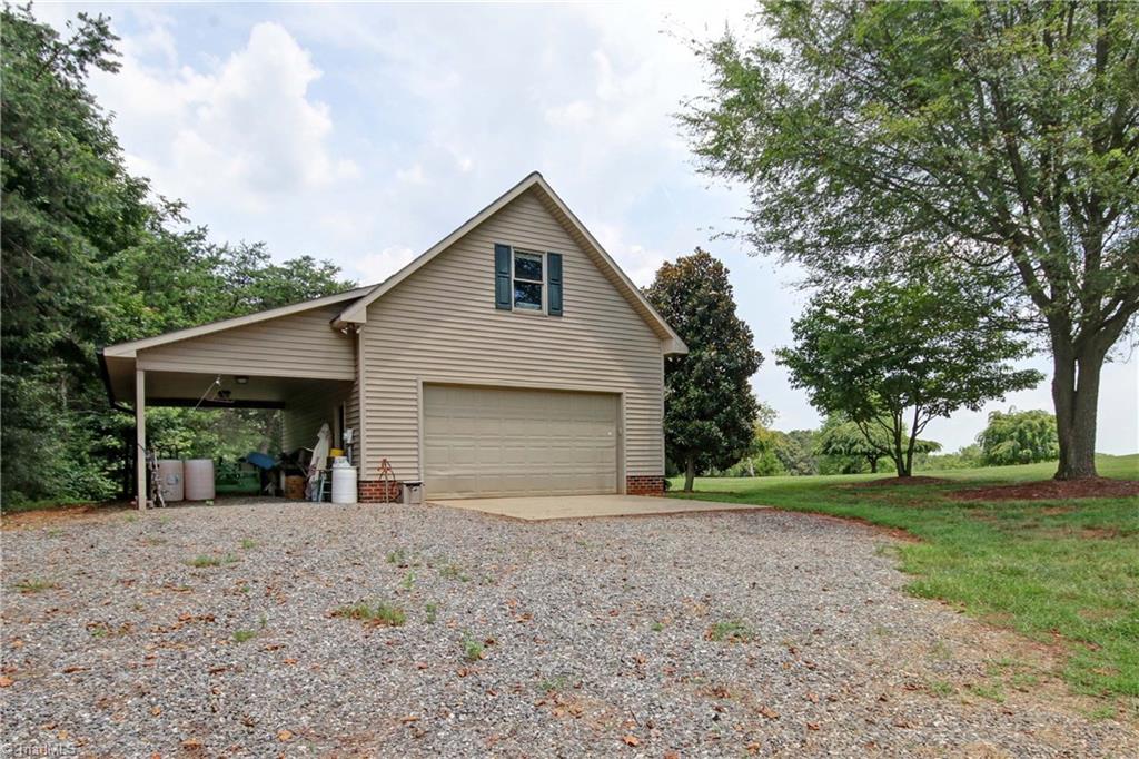 1336 Friendship Road Statesville, NC 28625 - Photo 23 of 24 Gallery Image 23